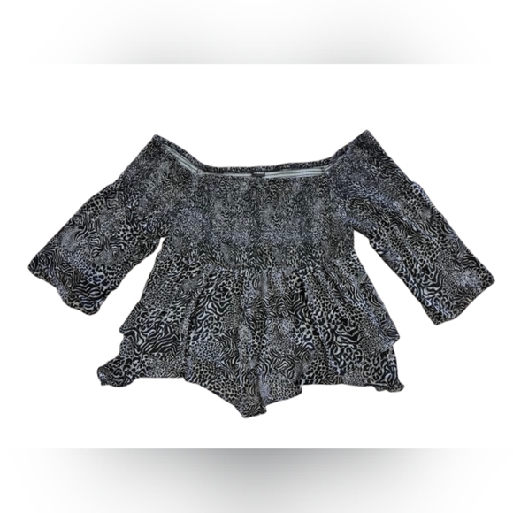 Torrid EUC Off The Shoulder Baby Doll Top Animal Print Grey Black Plus Size 5 - Picture 2 of 7